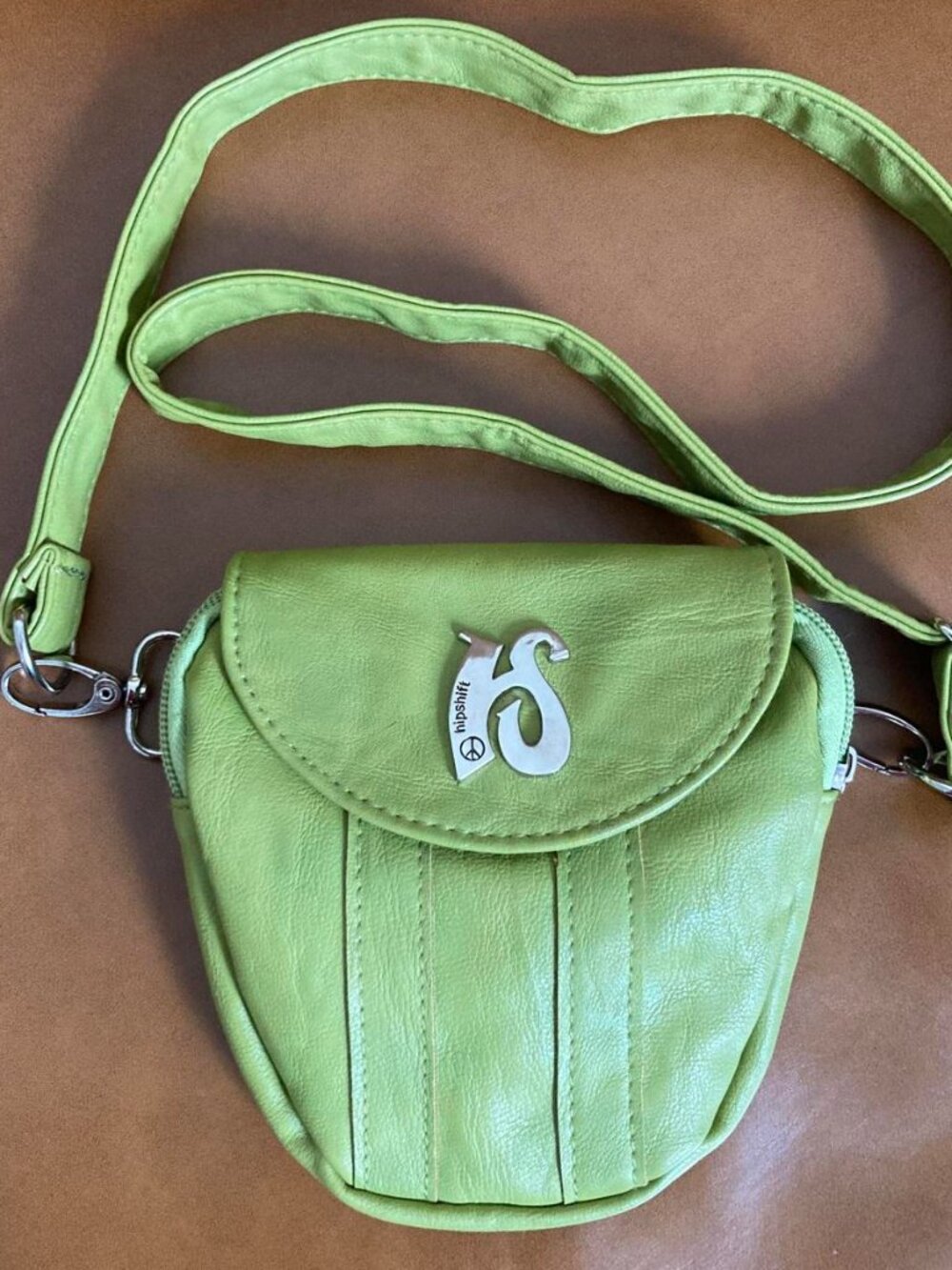 Hipshift Crossbody Bag